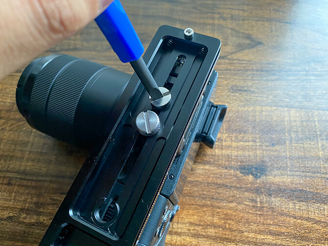MOZA AirCross 2のカメラ装着手順